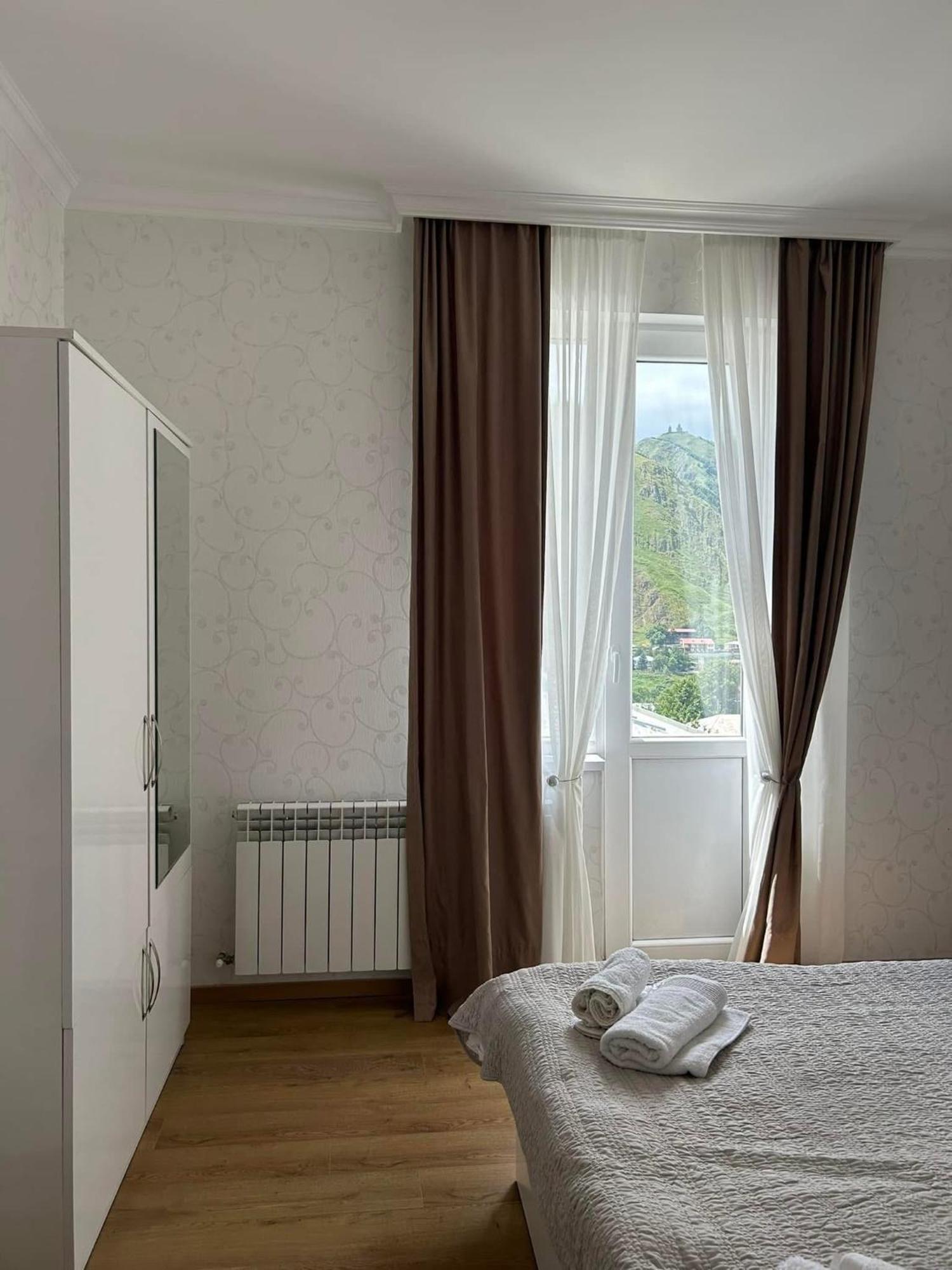 Mountain Heart Bed & Breakfast Kazbegi Dış mekan fotoğraf